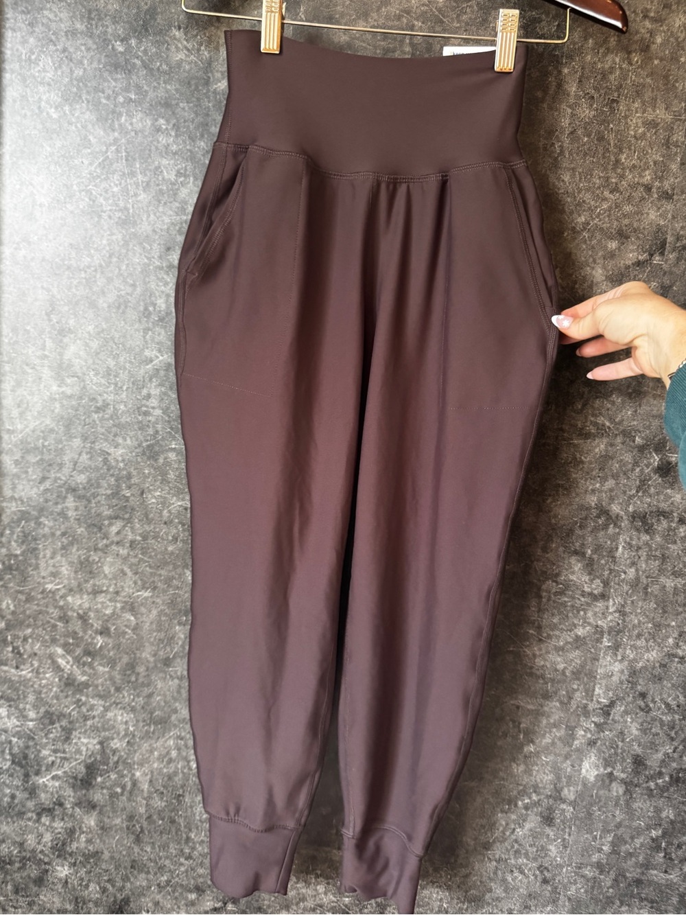 NWT Old Navy PowerSoft High Rise Joggers XS Petite Chocolate Brown Go-Dry